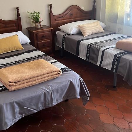 Hostal Sabor Fusion Hotel La Pradera de Navalhorno Exterior photo